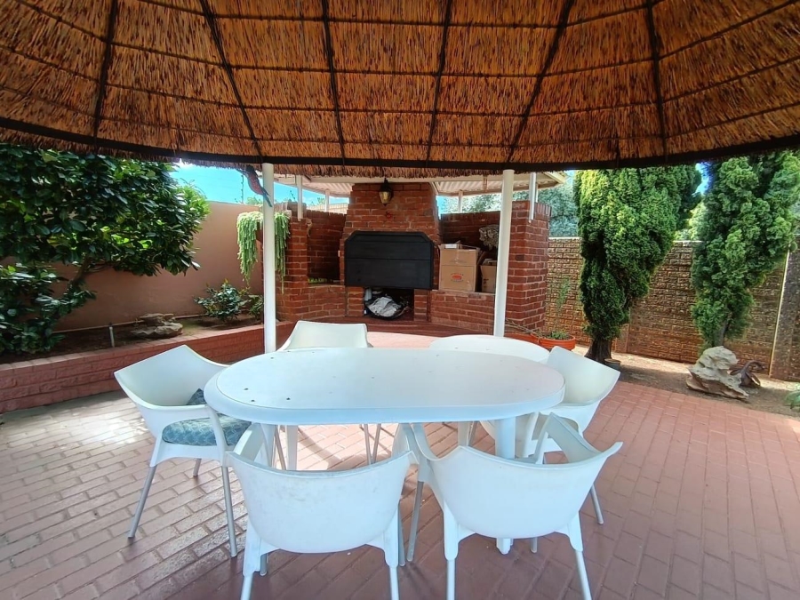 3 Bedroom Property for Sale in Fichardt Park Free State